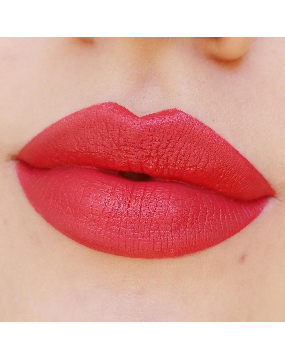 Astra Hypnotize Liquid Lipstick No Transfer - RossoLaccaStore
