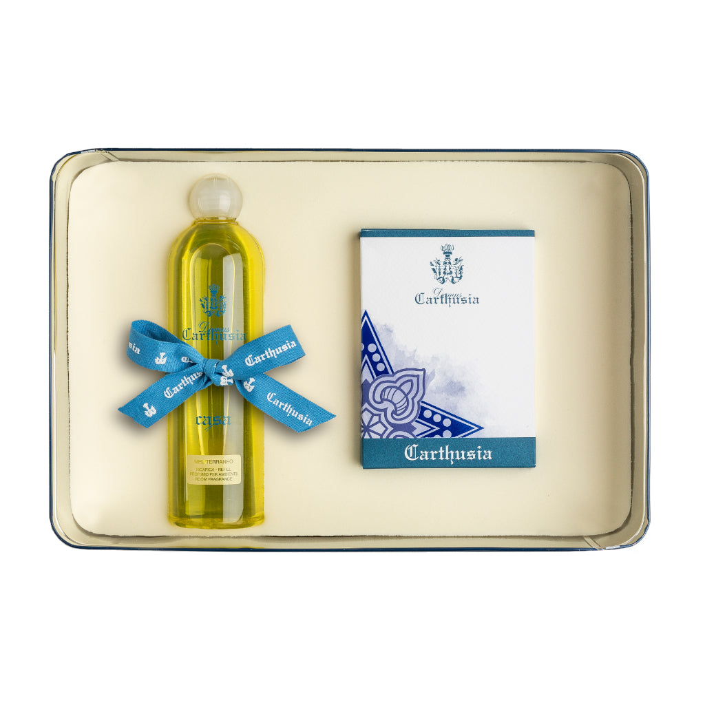 Carthusia Collezione Casa Ceramica Bottiglia Blu + Ricarica Fiori di Capri - RossoLaccaStore